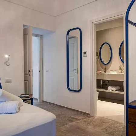 Gocce - Casa Rosada Waterfront With Private Pool Apartment