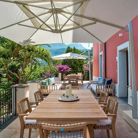 Apartment Gocce - Casa Rosada Waterfront With Private Pool *