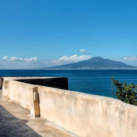 Gocce - Casa Rosada Waterfront With Private Pool Apartment Vico Equense